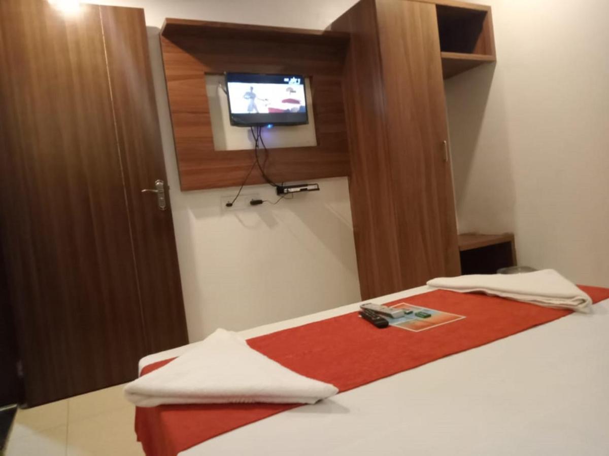 Hotel Sai Deep Lodging By Wb Inn Navi Mumbai Dış mekan fotoğraf