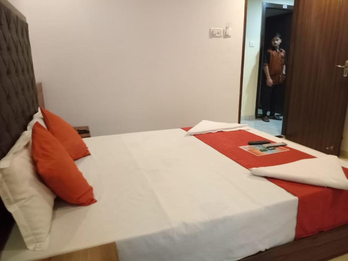 Hotel Sai Deep Lodging By Wb Inn Navi Mumbai Dış mekan fotoğraf
